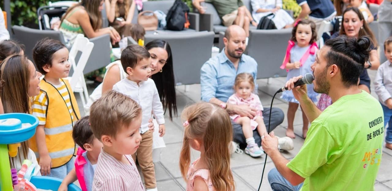 Fiesta infantil con show de Música con Santi